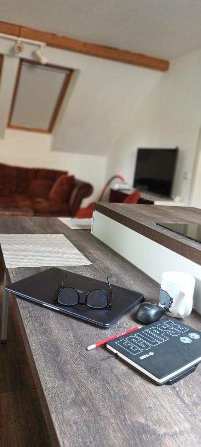 Hideaway Apartment Zell am Moos Exterior photo